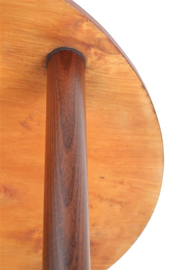 Round Winge Møbler “No. 31” teak coffee table / Mid-century Danish modern design / 1960s