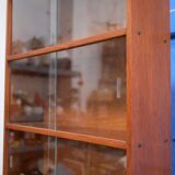 Vintage showcase library