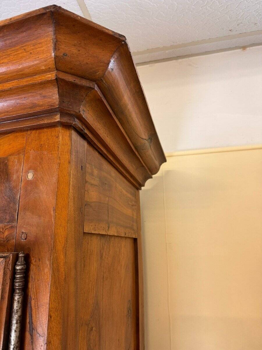 Armoury Lxv (17th Century) in Solid Walnut