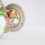 Famille rose medallion porcelain vase, early 20th century.