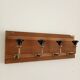 Wall coat rack with 4 hooks – Grooved wood and black ceramic