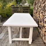 Farm table
