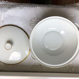 Fine porcelain table service
