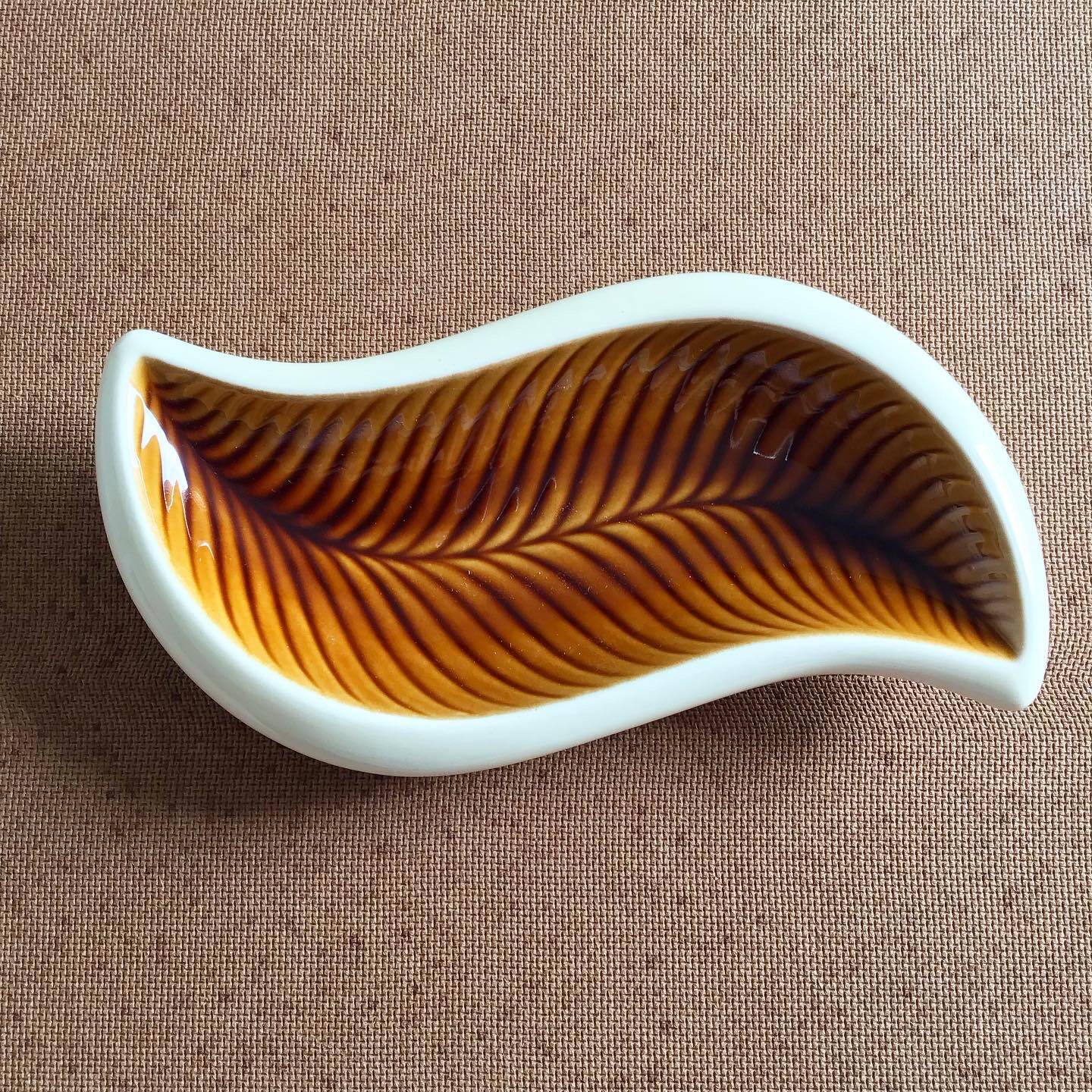 4 dishes Verceram vintage leaves