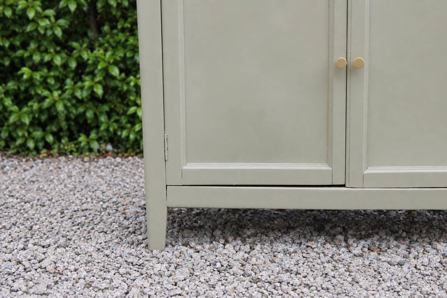 Renovated old Parisian buffet – Clay Green Envie & wooden top – 99 cm