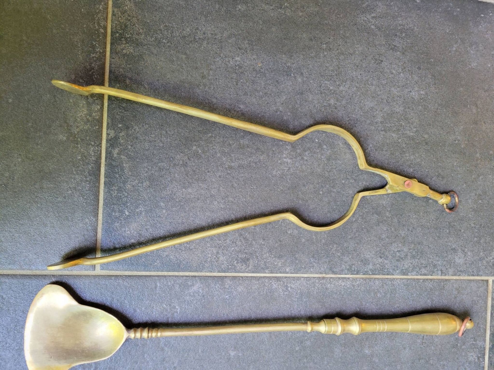 Fireplace tool set in gilded bronze