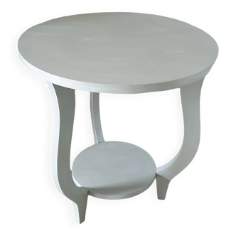 Pedestal table