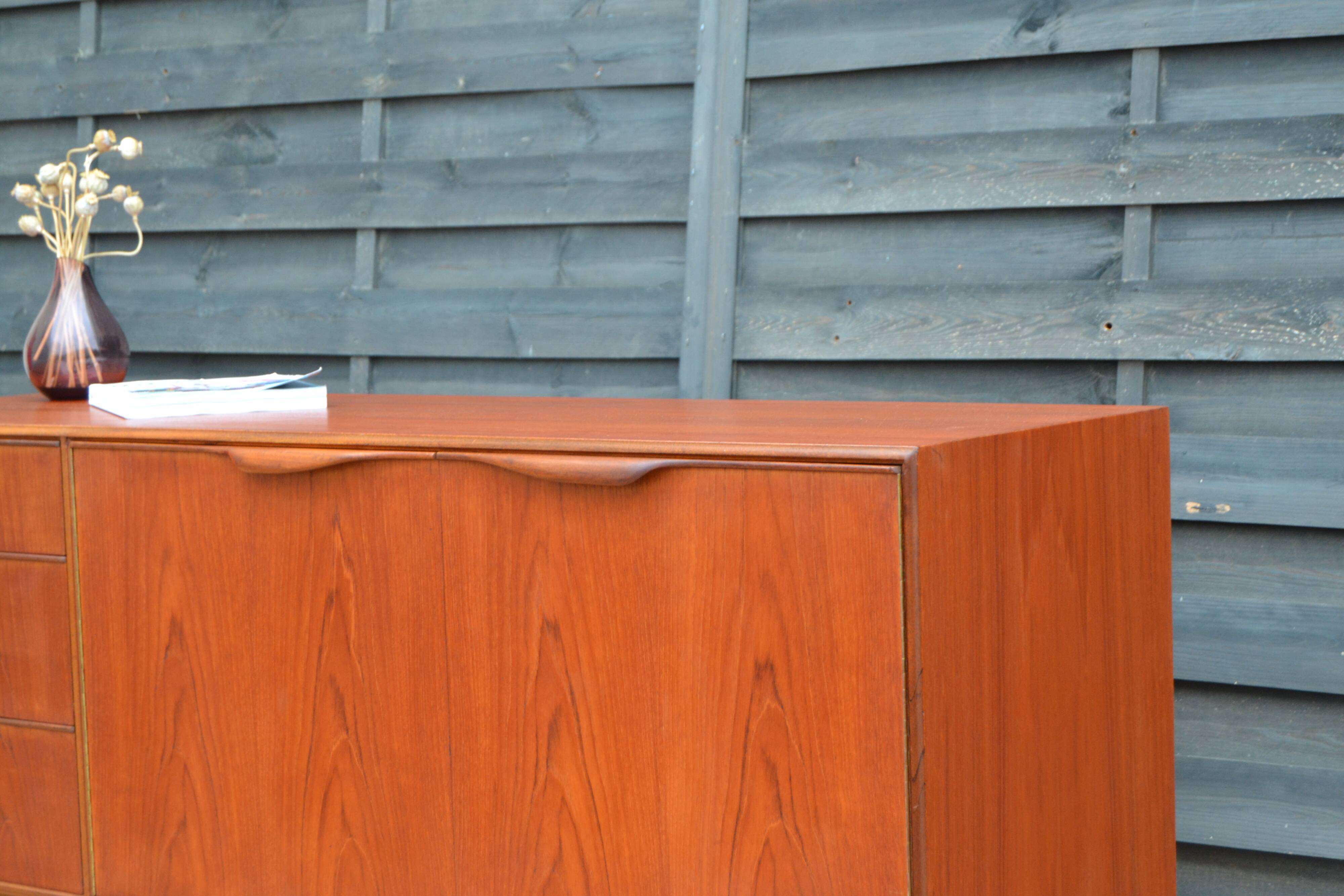 Teak sideboard by McIntosh 152 cm