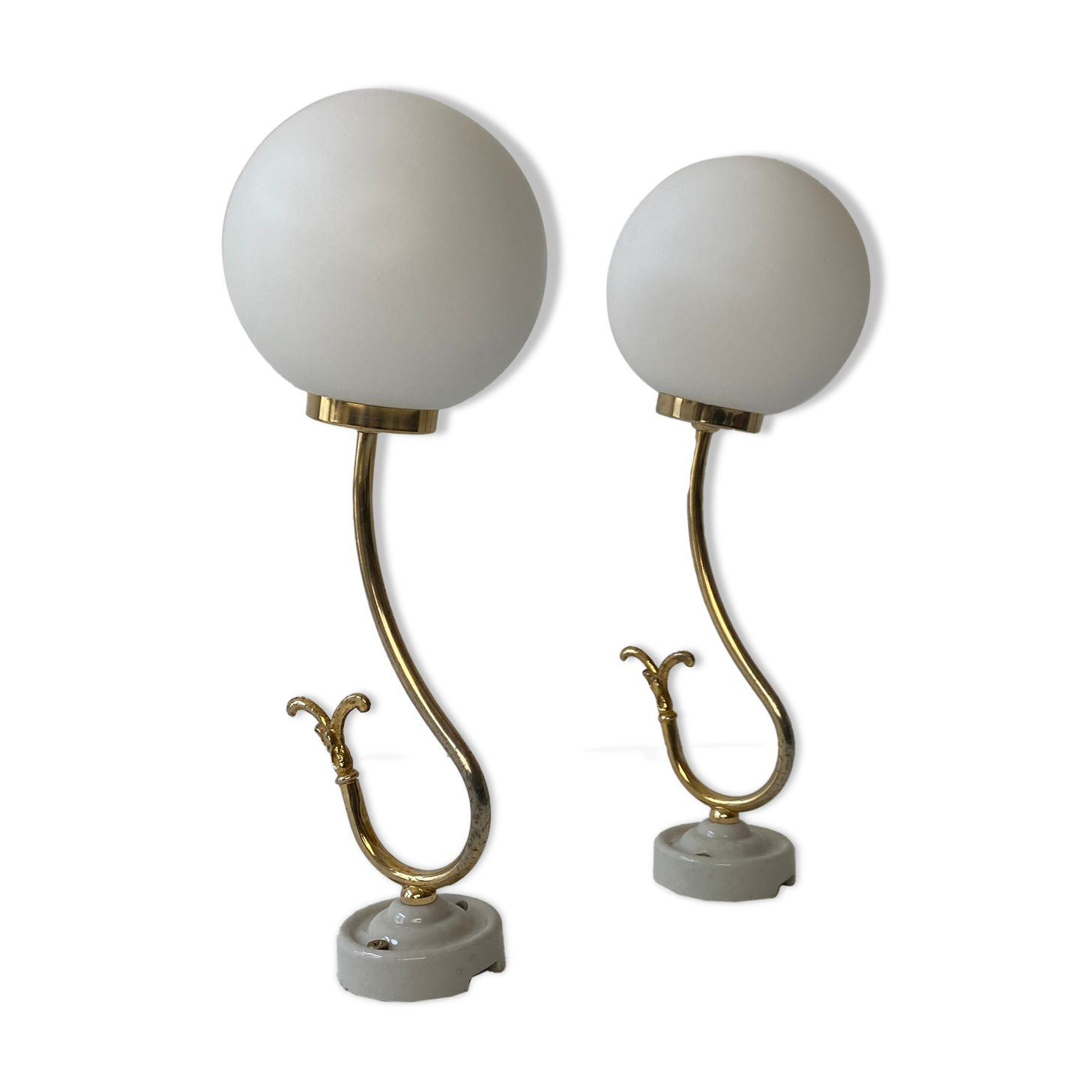 LOT 2 OLD OPALINEVINTAGE WALL LAMPS