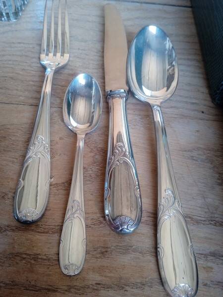 48-piece vintage silver-plated cutlery set