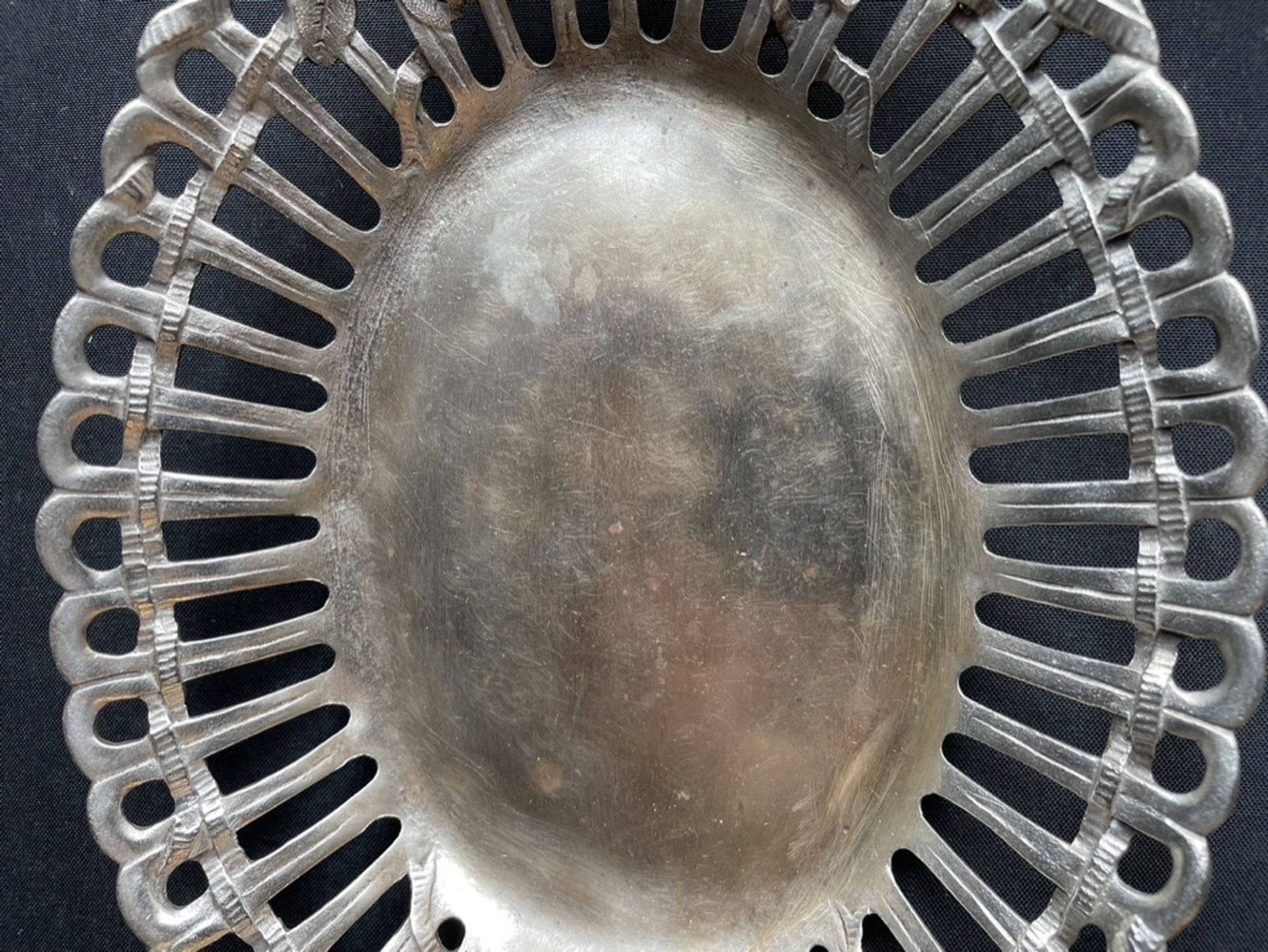 Corbeille en bronze argenté