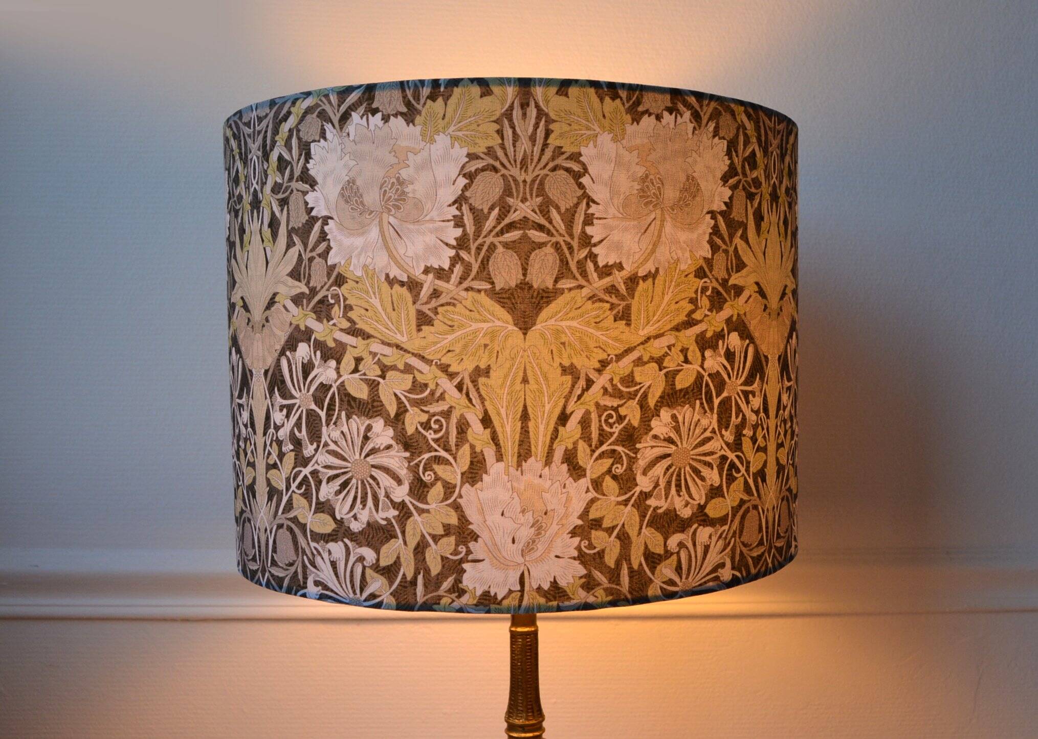 Art Nouveau lampshade flowers