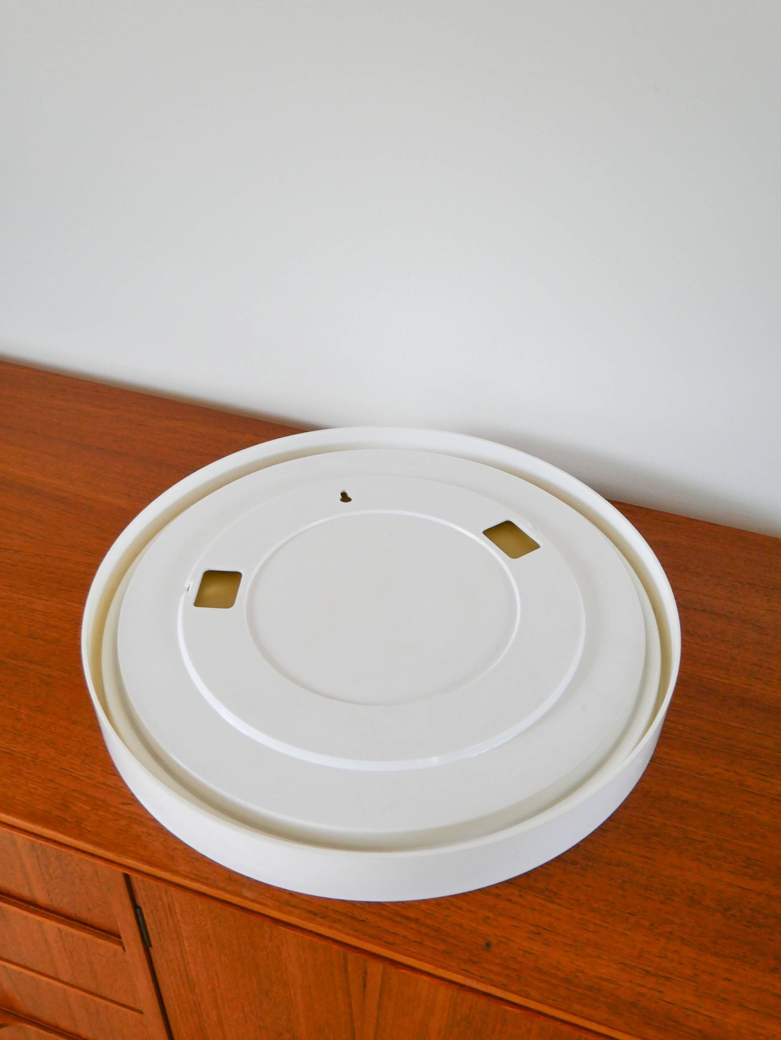 White plexi cap mirror Made in France Registered model, Design, 1970