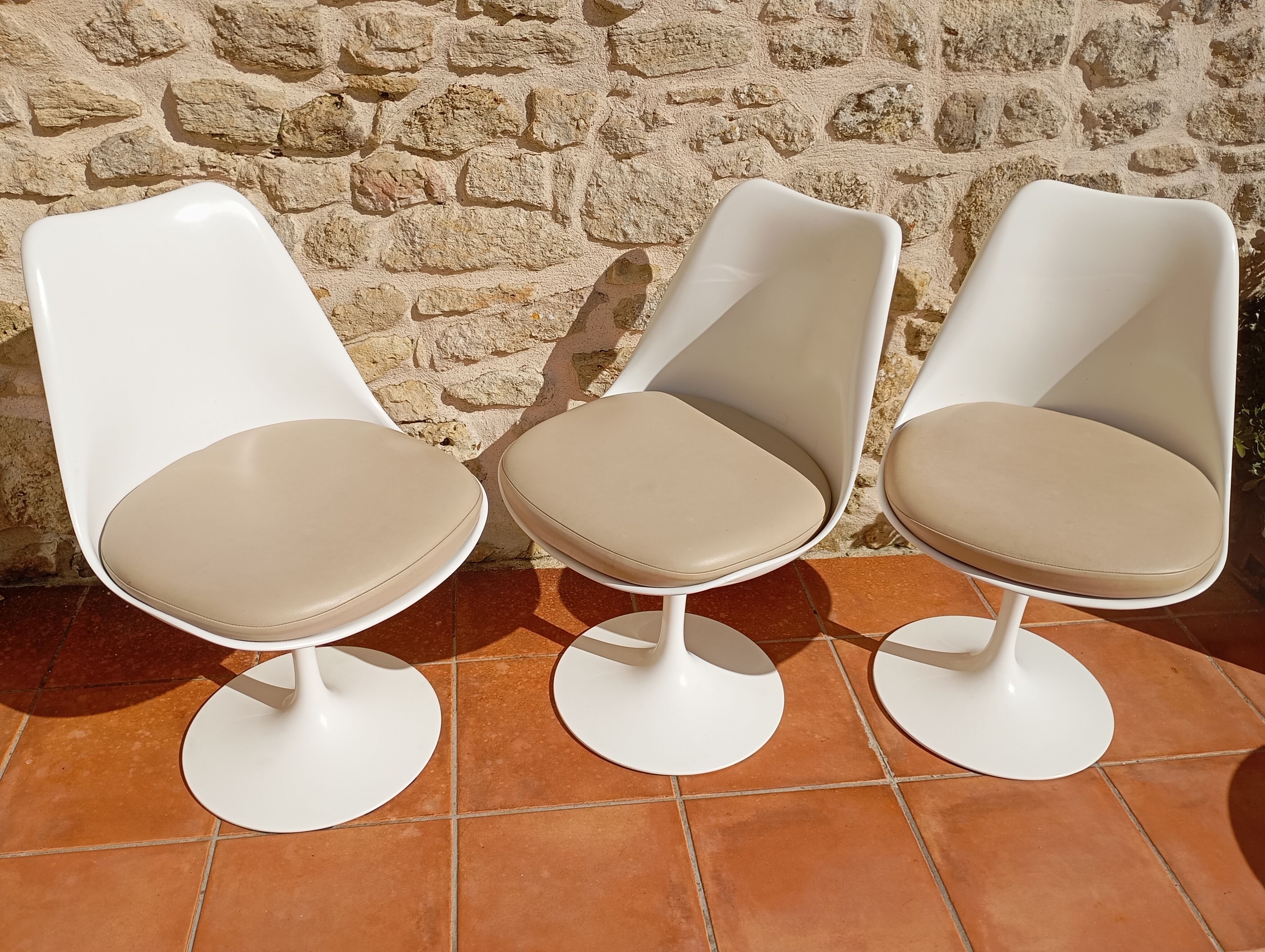 Tulip chairs signed Saarinen for Knollstudio 1956