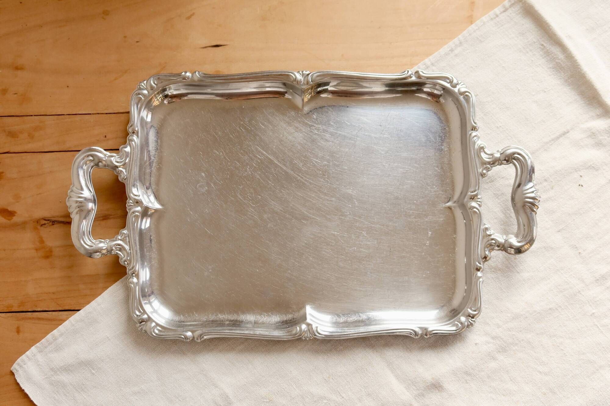 Vintage silver-plated service tray – Rococo handles