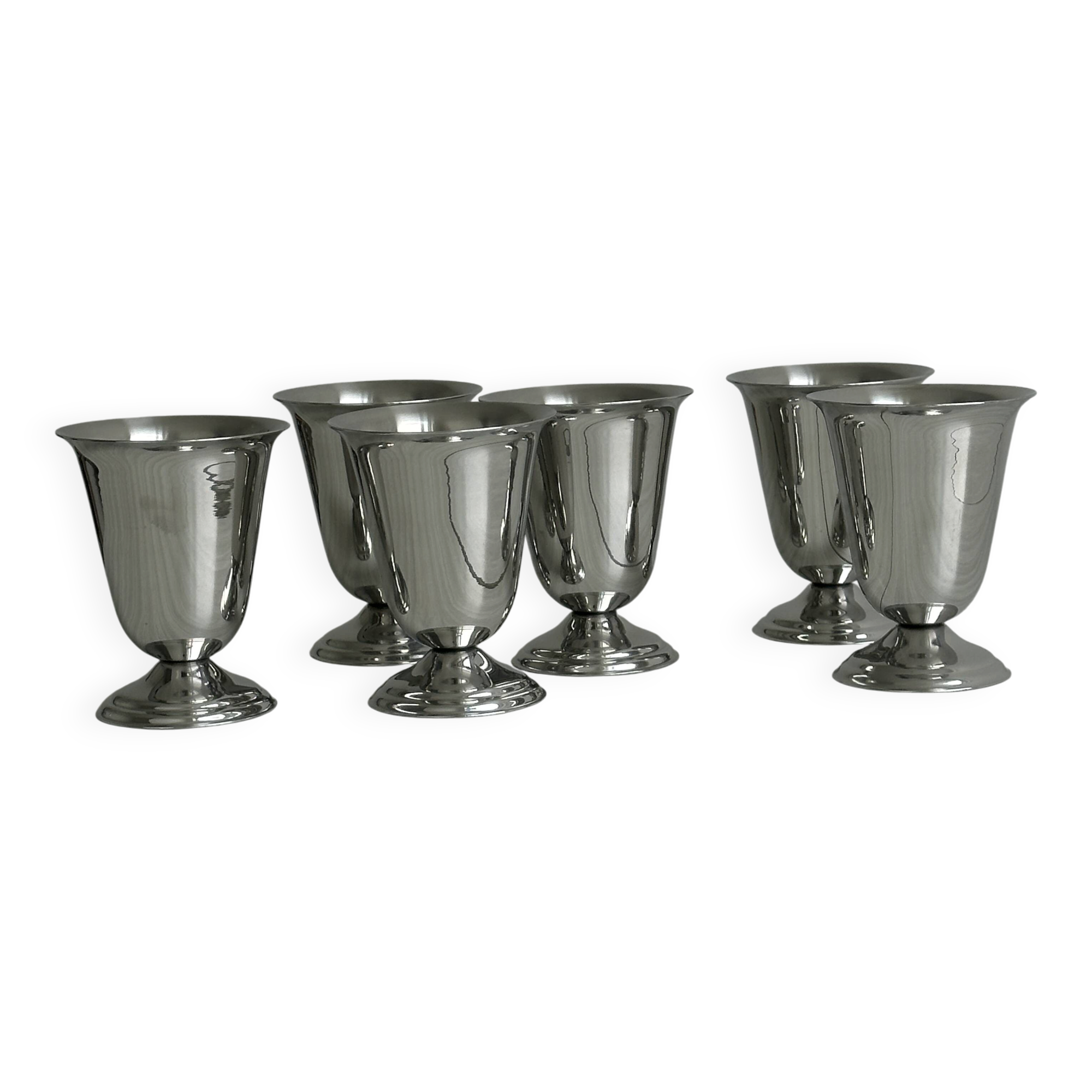 Set of 6 silver stainless steel cups