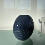 Vase lentille en grès bleu