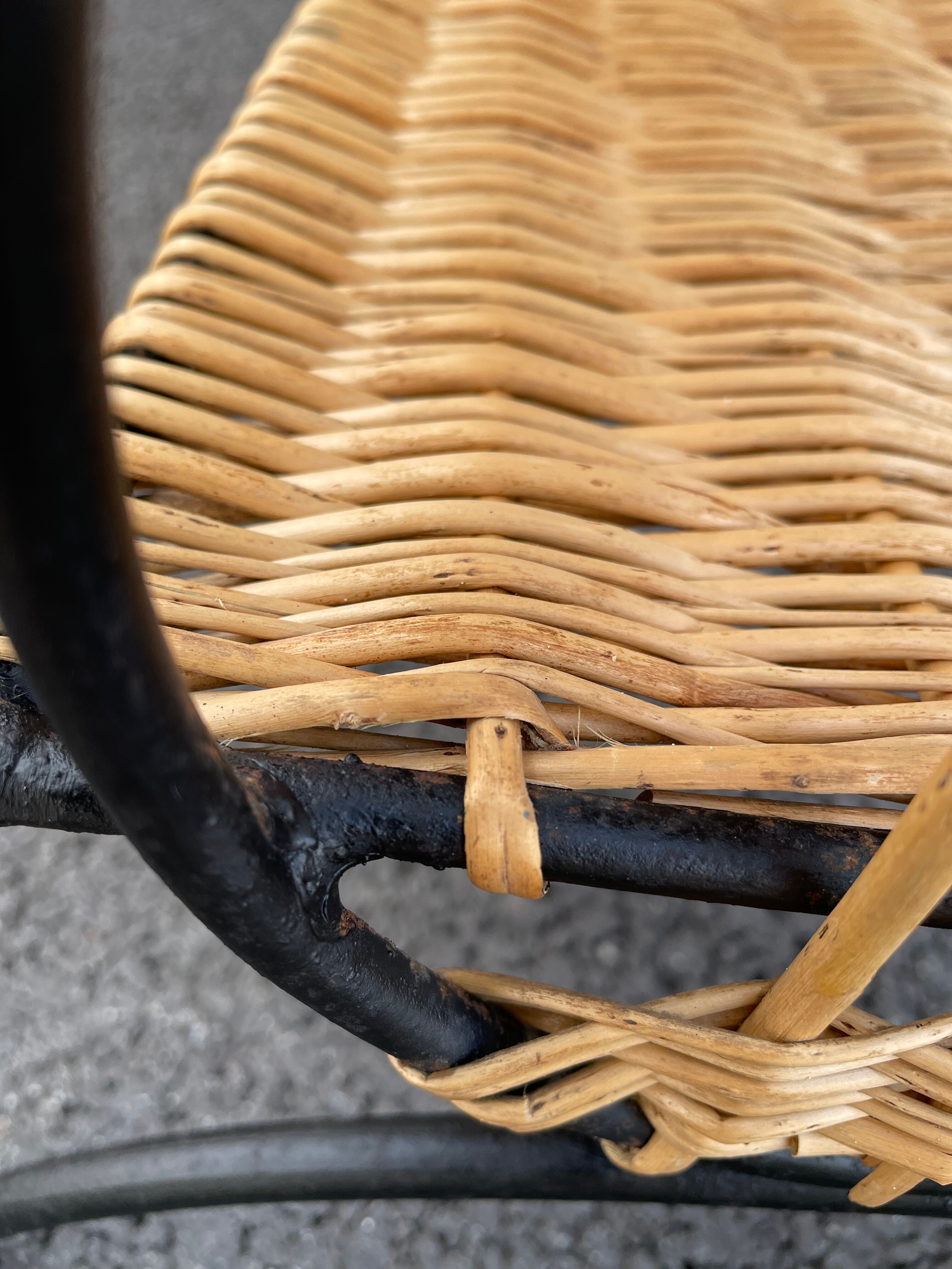 Wicker lyre side table