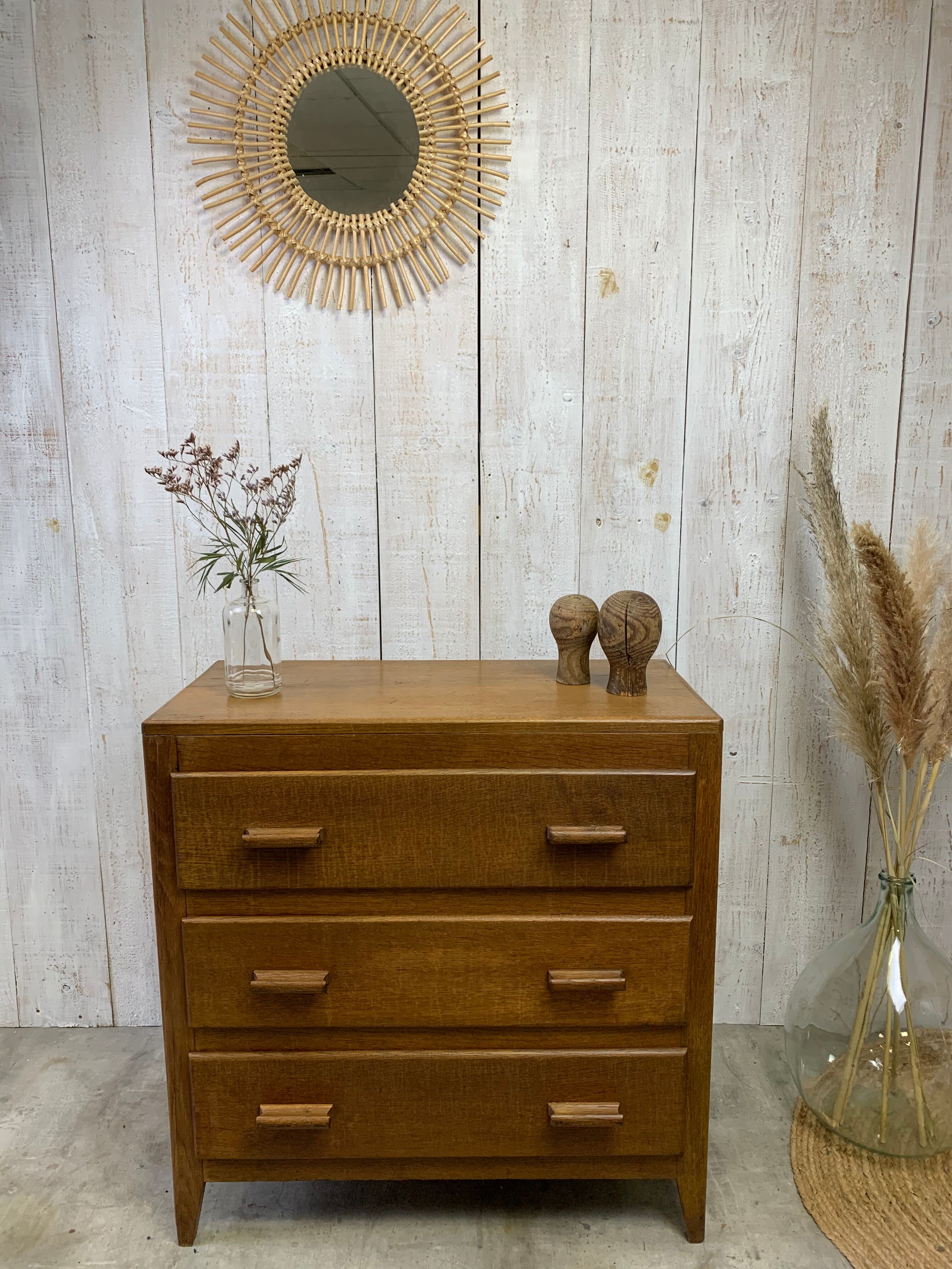Vintage chest of drawers