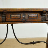 17th-century Spanish walnut table