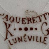 Antique serving dish in Lunéville earthenware.