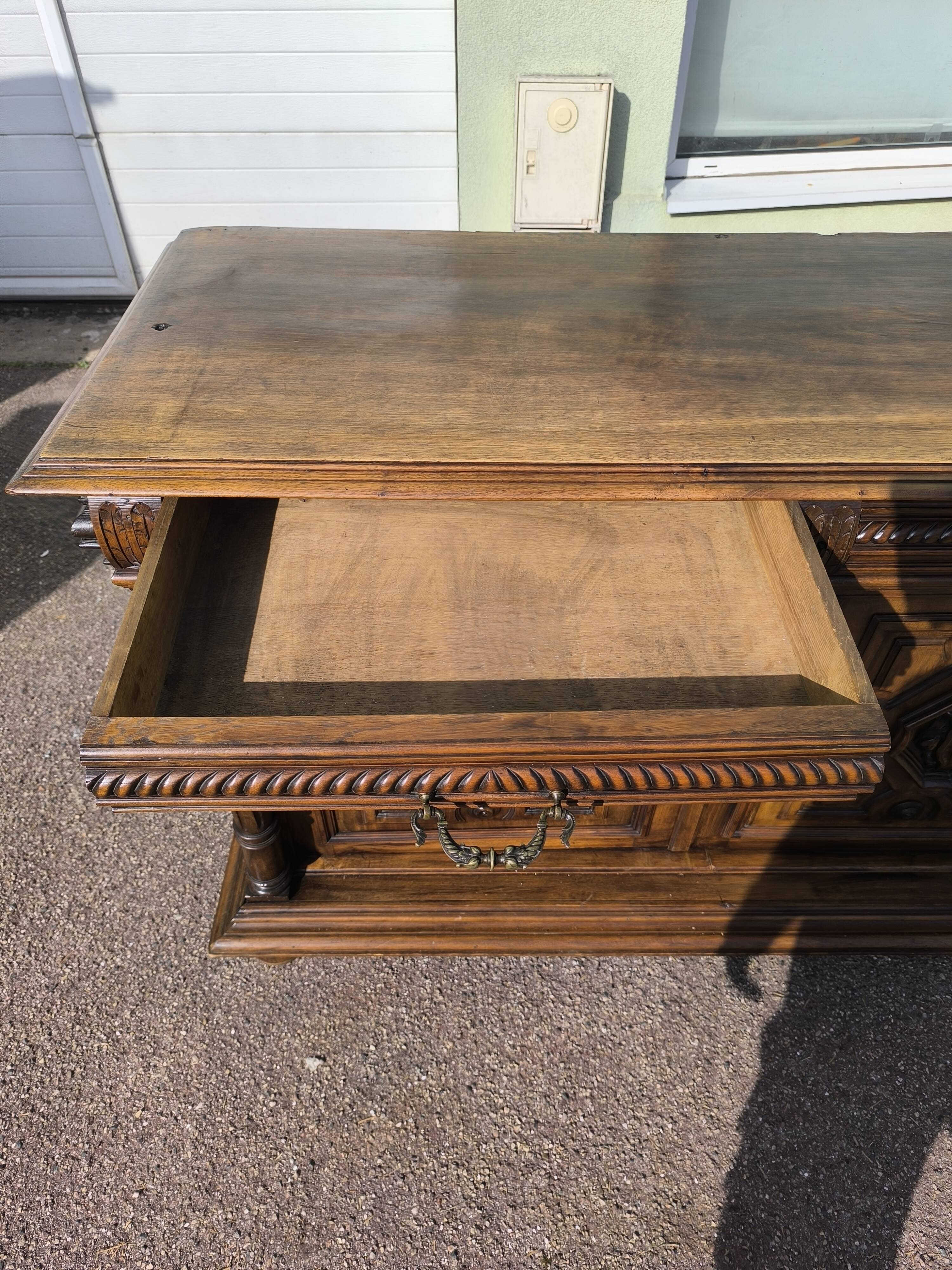 Buffet base Henri II