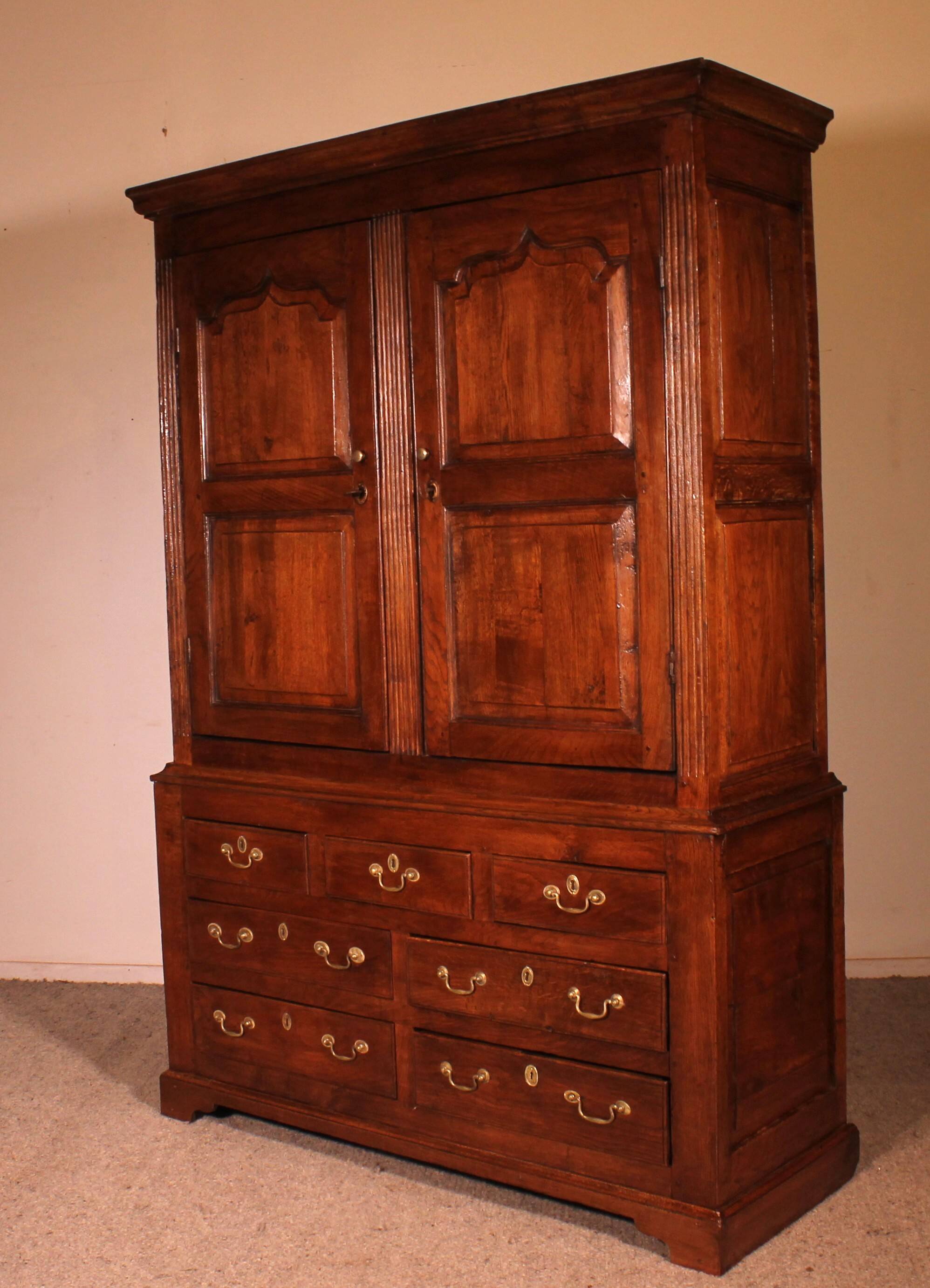 18th century oak linen press