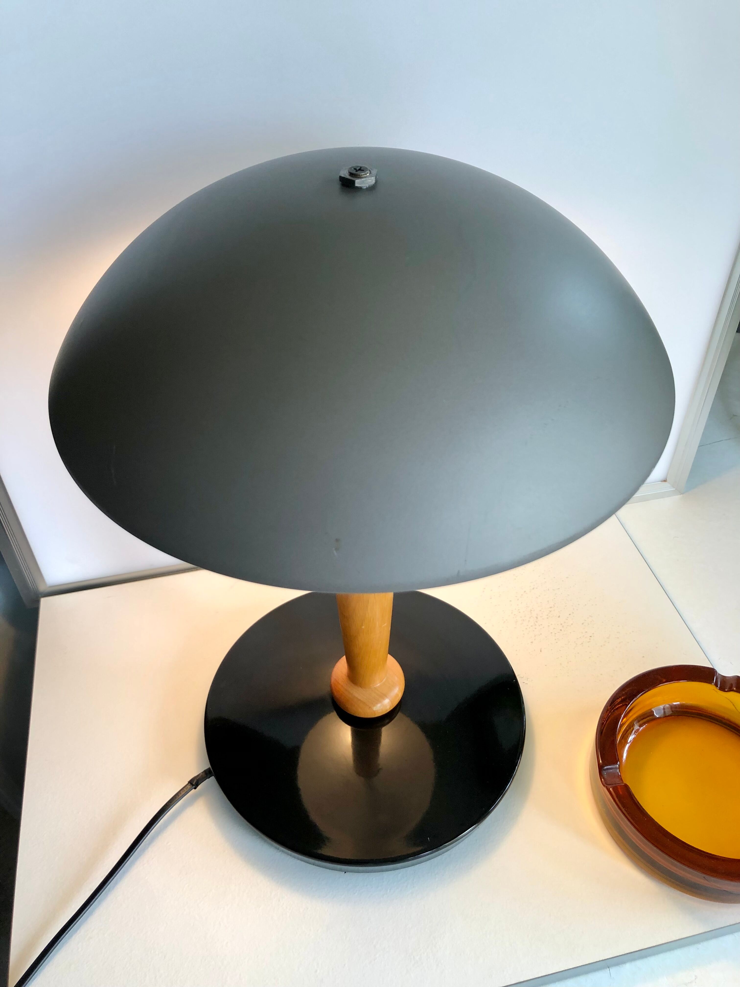 Art deco champion lamp