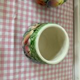 Pots in slip decoration fruits