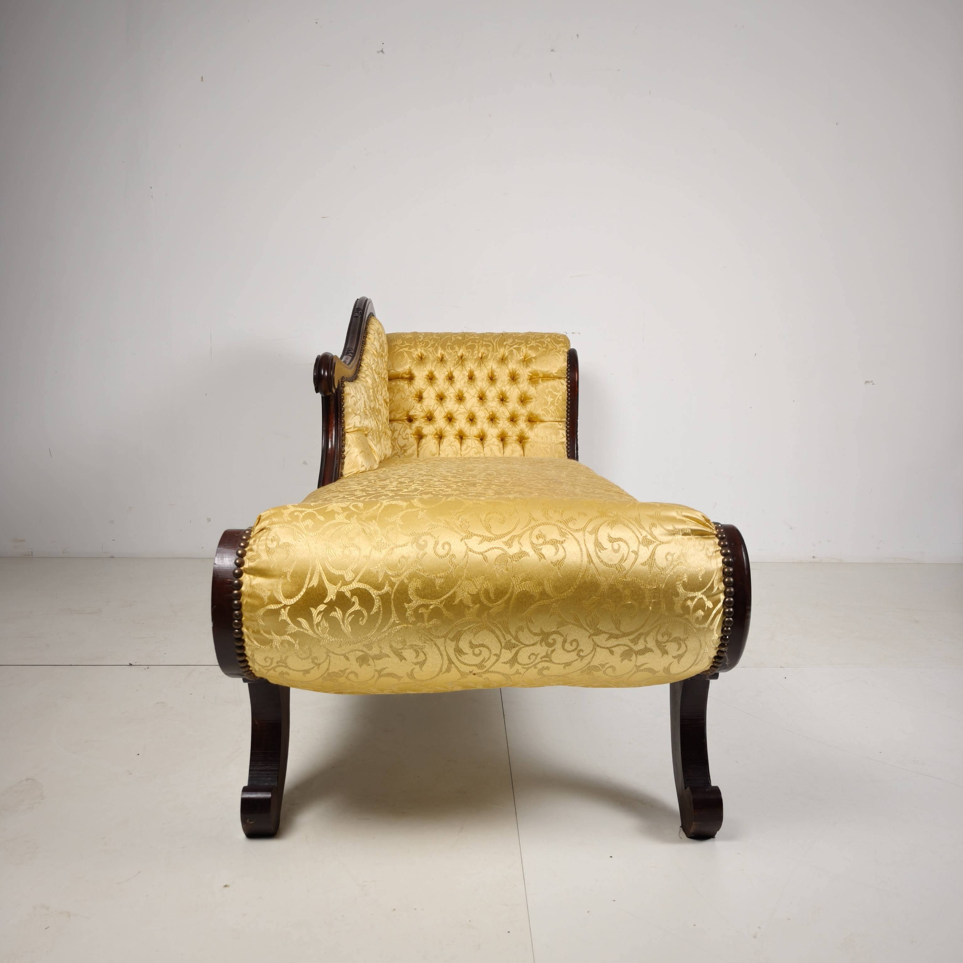 Chaise longue en noyer français, 19e siècle
