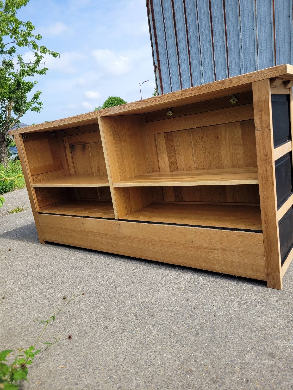 Refurbished counter/bar