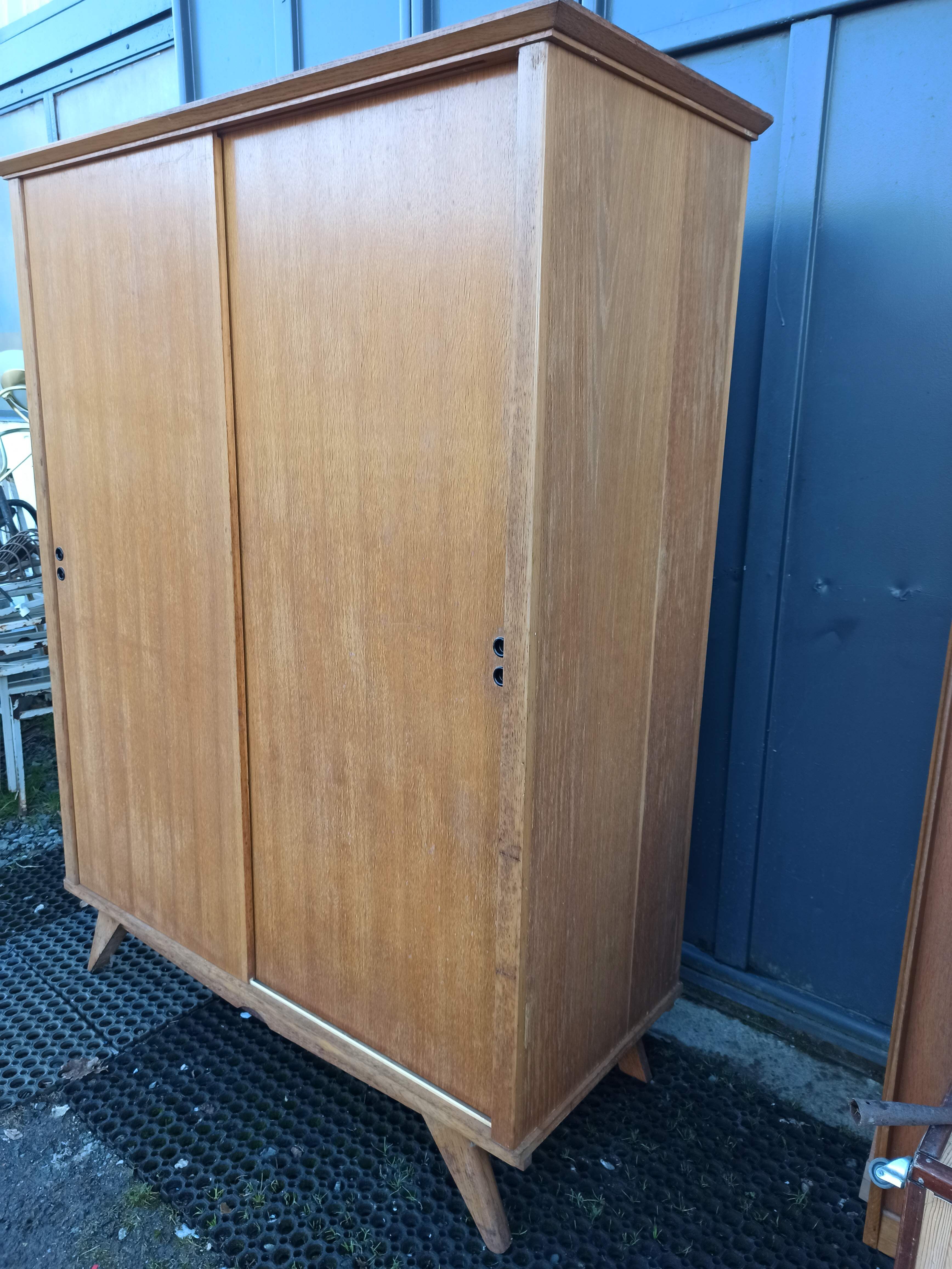 Linen wardrobe wardrobe year 50 - 2 sliding doors
