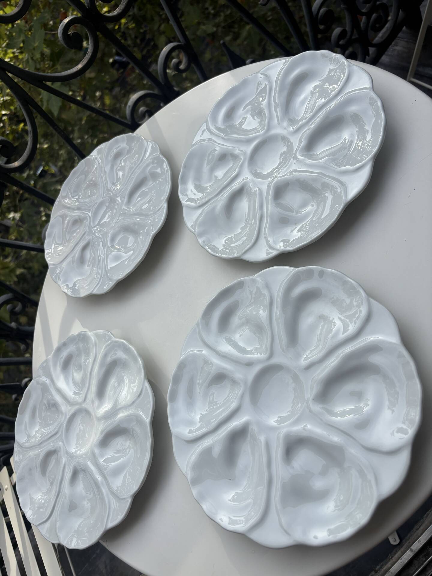 6 assiettes à huîtres majolique