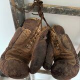 Ancienne paire de gants de boxe en cuir