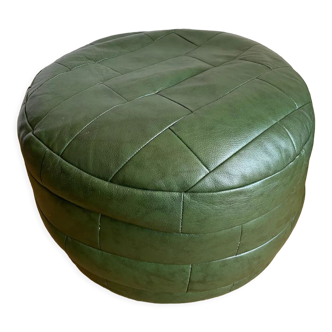 Green patchwork pouf in Sède leather