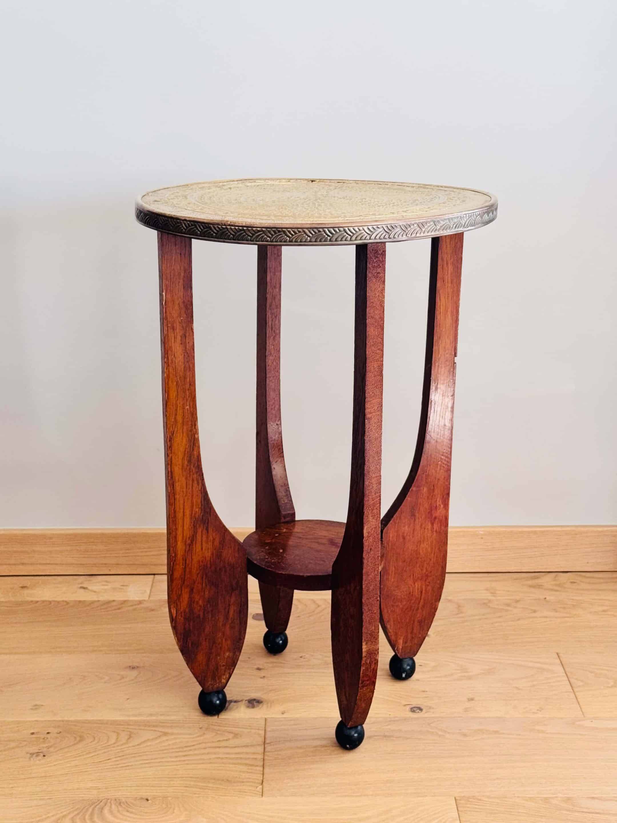 Art Deco pedestal table, Dutch school circa 1920