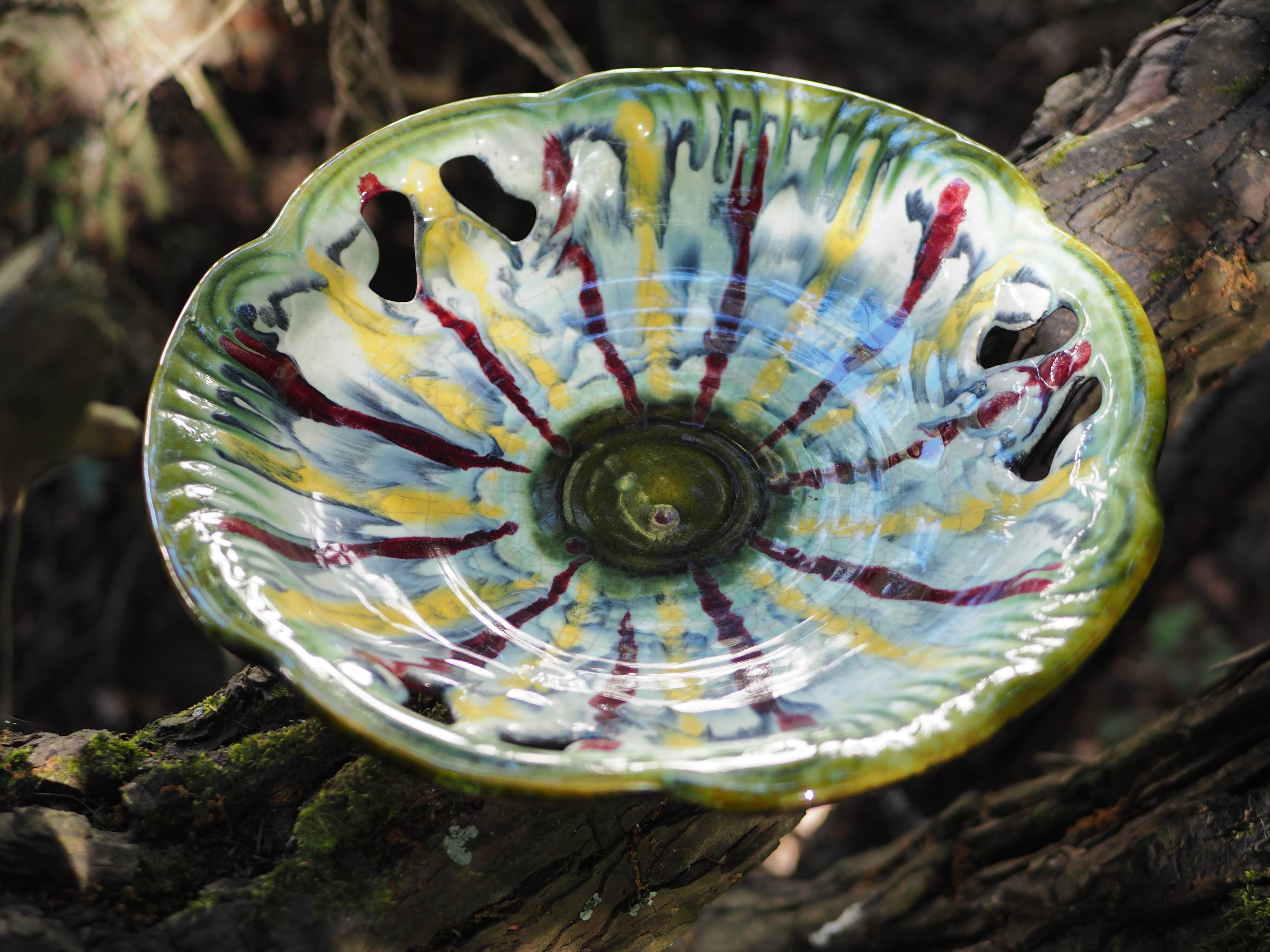 Coupe à fruit ajourée à coulures jaunes et rouges - Fat lava, West Germany - années 70