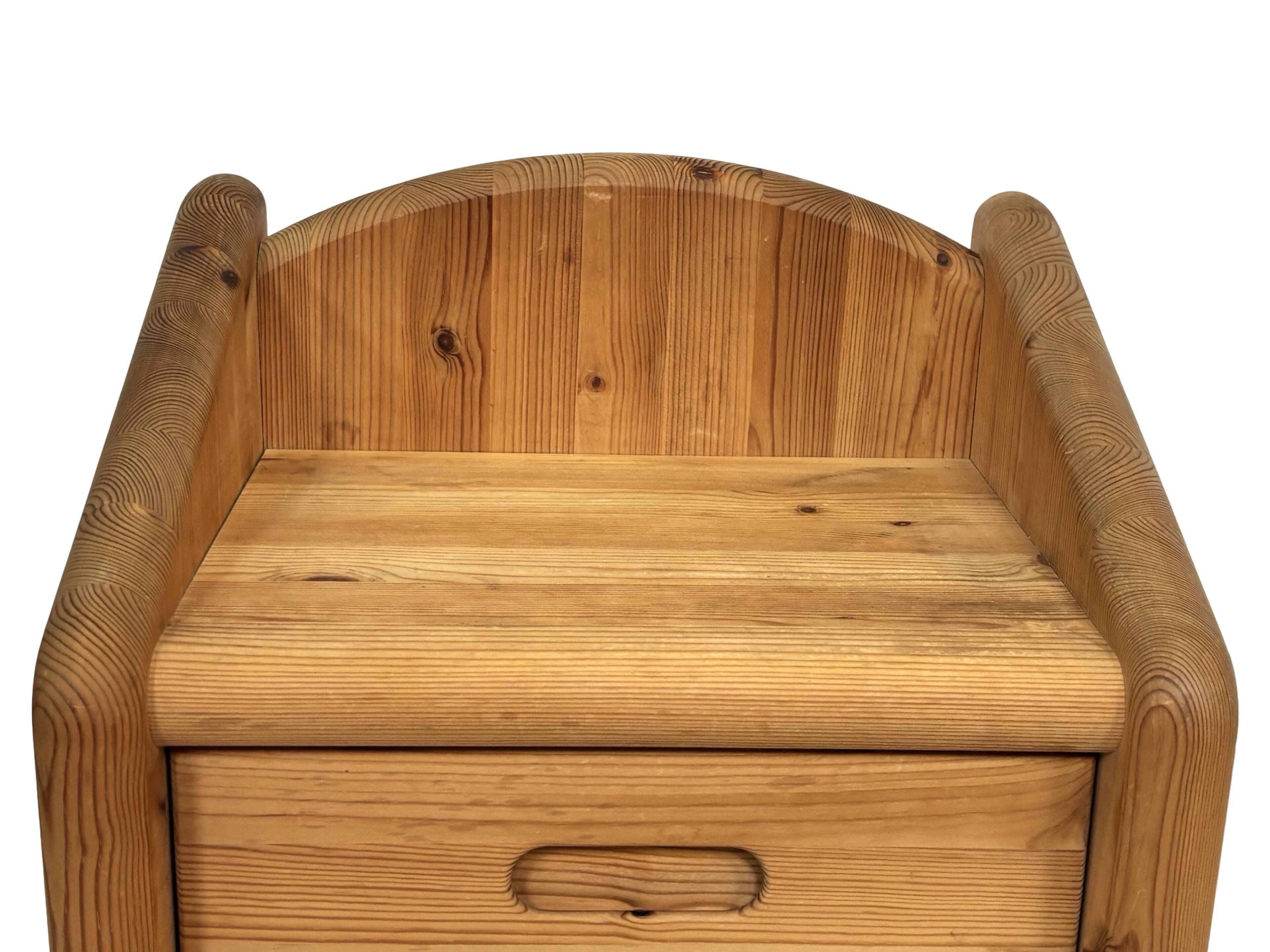 Vintage set of two pine wood bedside tables