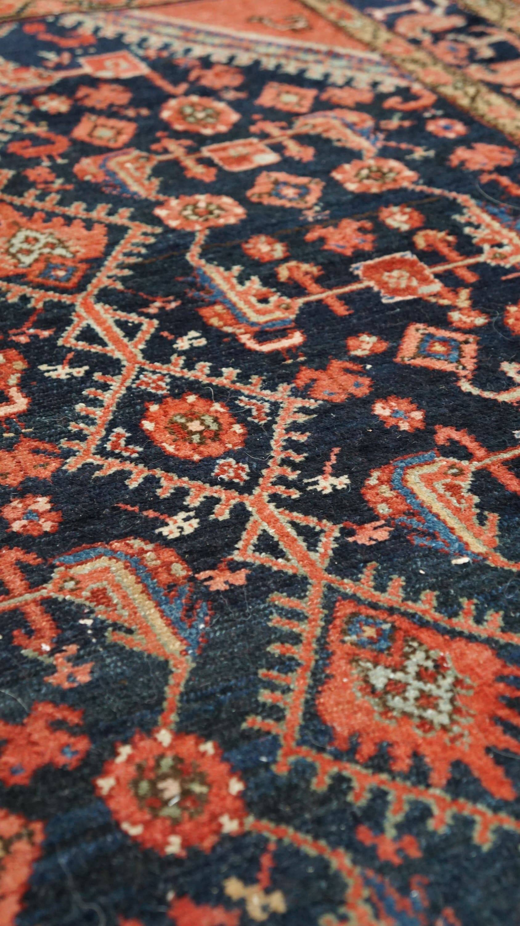 Vintage oriental rug 145x110cm