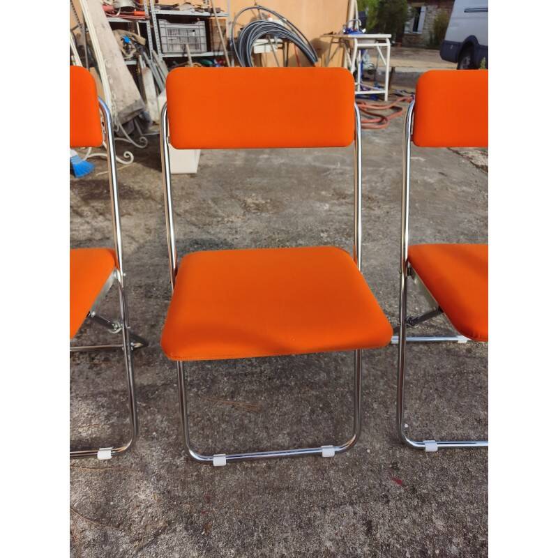 3 folding chairs: Framar