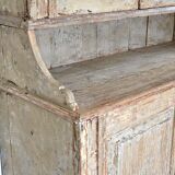Swedish Cabinet into two parts with rosette