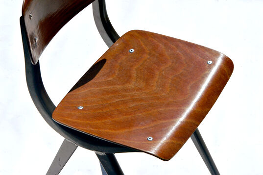 Result of Friso Kramer Chair for child