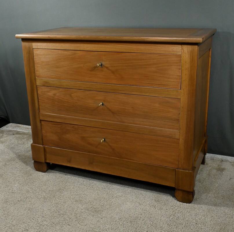 Walnut chest of drawers, Restoration style – Late 19th century