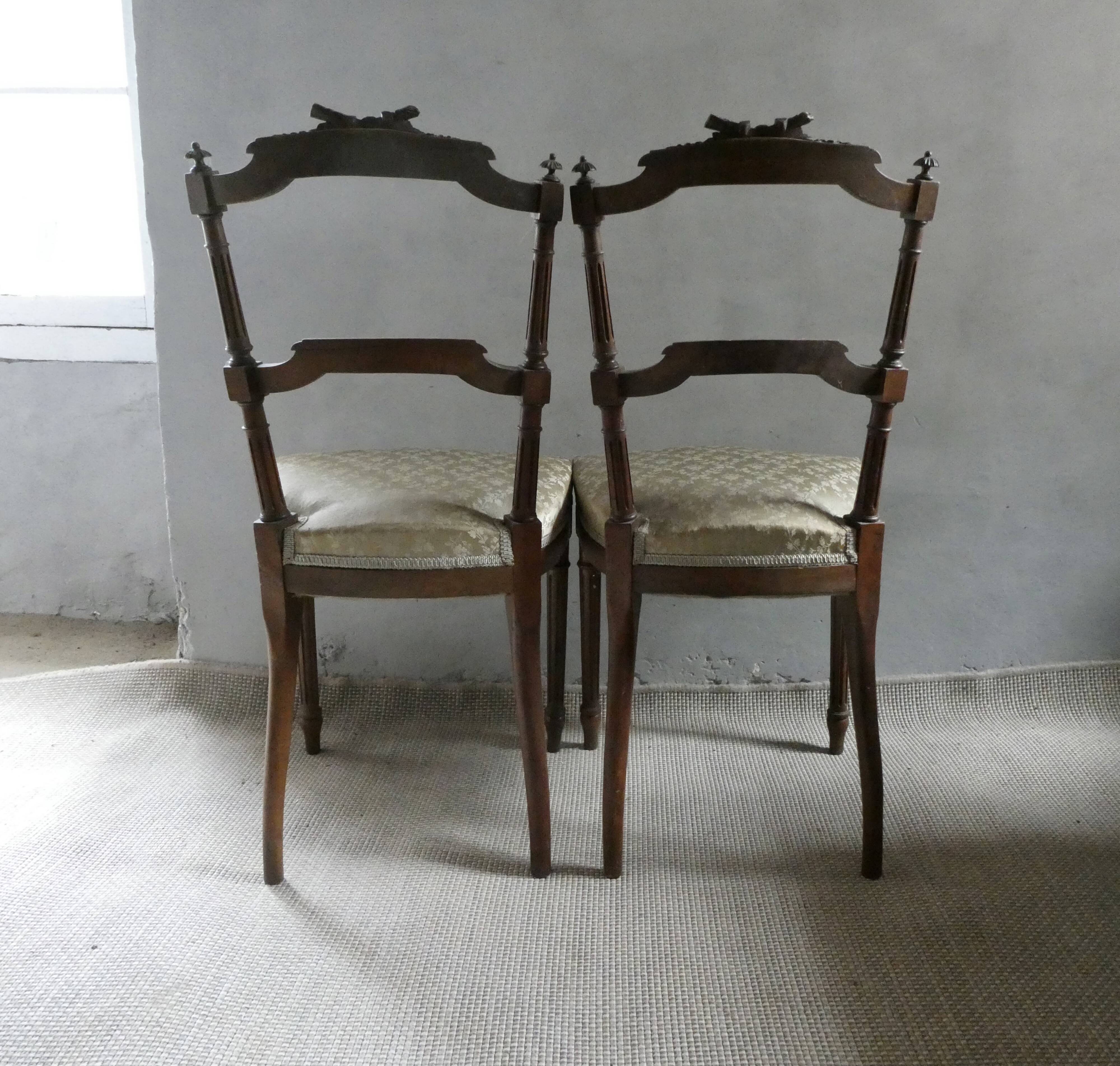 Pair of flying chairs in Louis XVI style