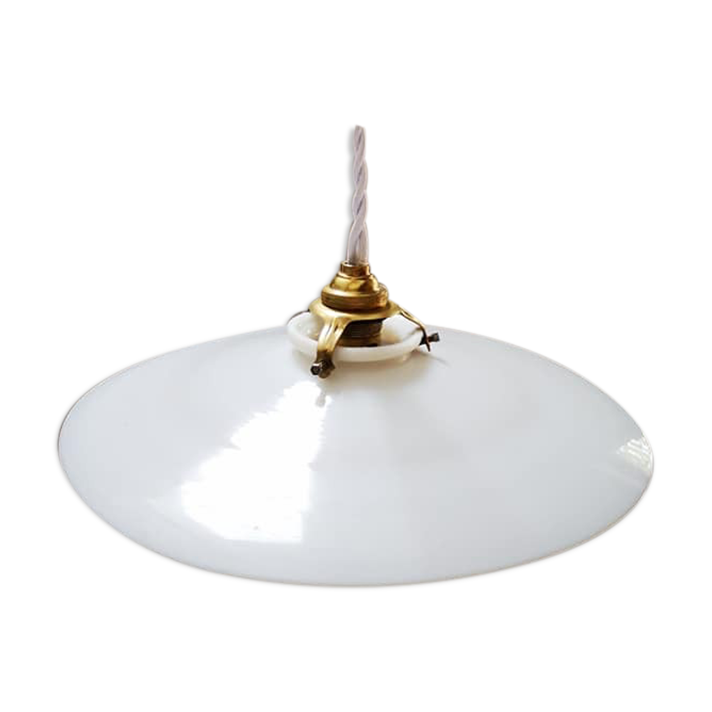 Lampshade suspension in opaline white