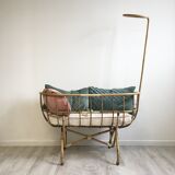 Berceau à crosse en rotin vintage