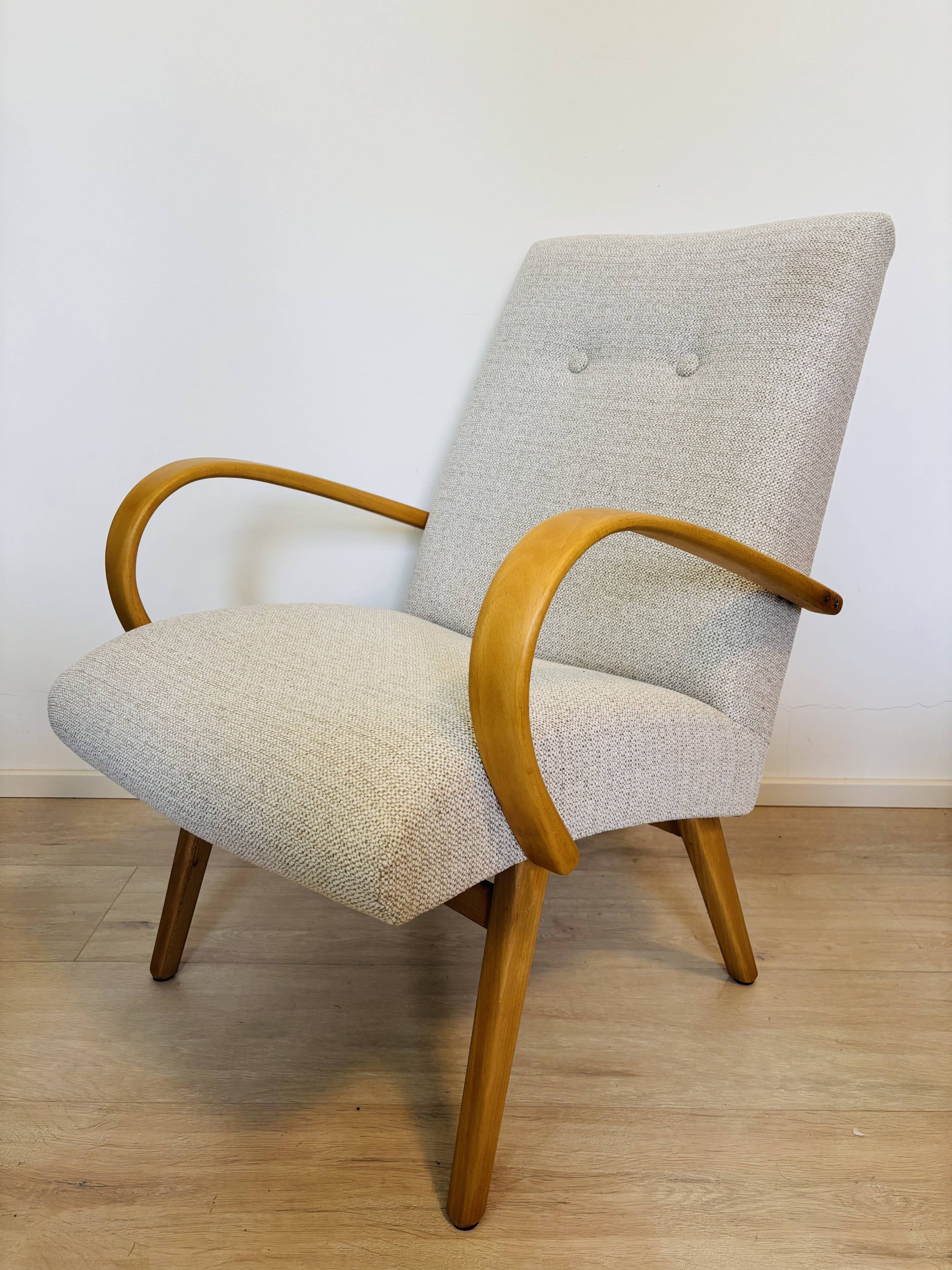 Fully Restored Mid-Century Armchair by Jaroslav Smidek for Ton, Czechoslova