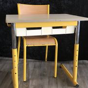 Bureau avec chaise