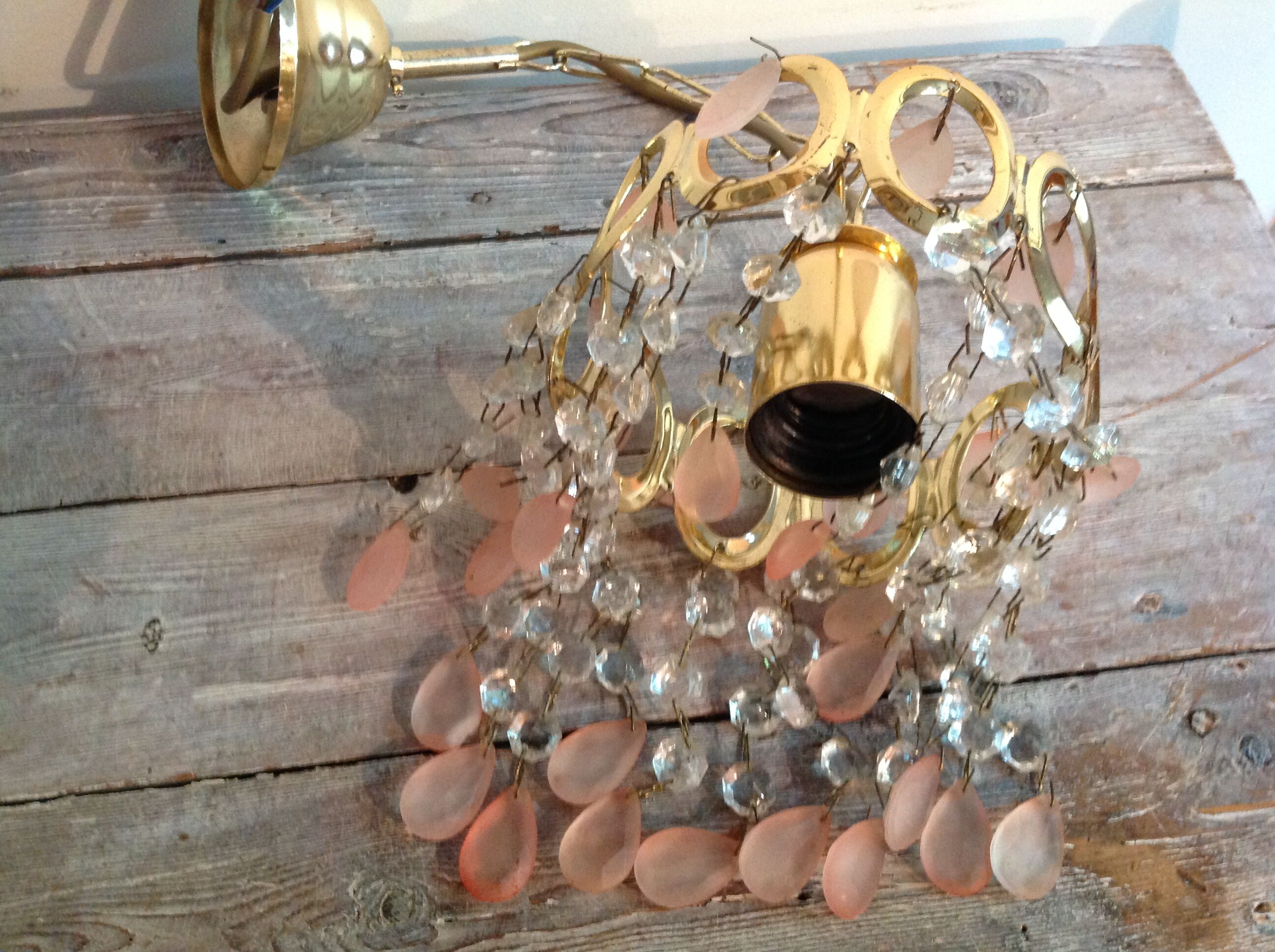 Suspension with stamps