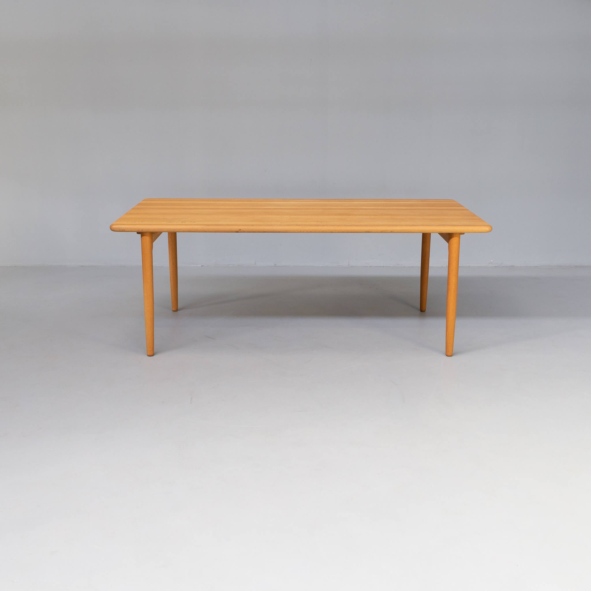 Niels Otto Moller Oak dining table for J.L. Møllers Møbelfabrik